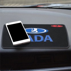 Protišmyková podložka LADA na palubovku