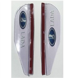 Chrániče spätných zrkadiel pred dažďom